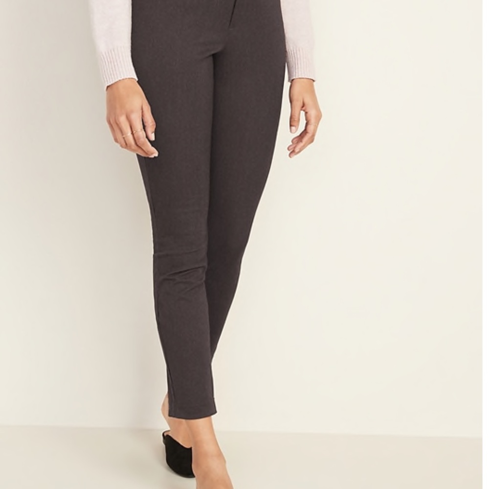 Old Navy- Gray Pixie Pants
